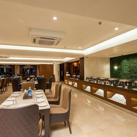 Grand Luxotica By Dls Hotels Dehradun Exterior foto
