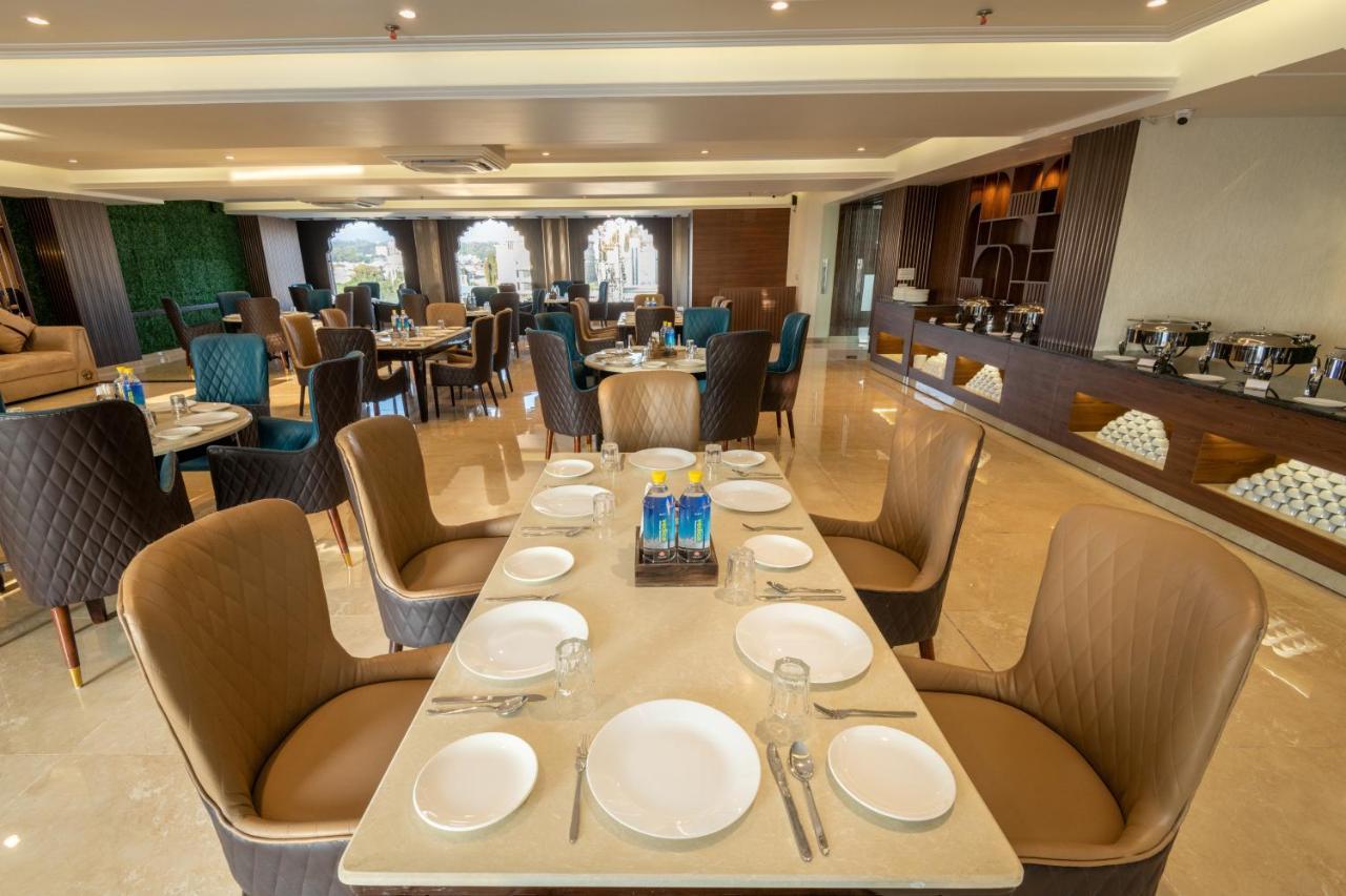 Grand Luxotica By Dls Hotels Dehradun Exterior foto